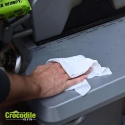 Crocodile Cloth Grill Wipes 80 Wipes 3.5 In. H X 15 In. L X 10 In. W 1 Pk -Grill Masters Outlet 0d14b055 3407 4664 bba8 da01a6f2ea05