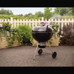 Weber 26 In. Master-Touch Charcoal Grill Black -Grill Masters Outlet 226d8d14 e40b 4c8a b1a3 766d78f10764