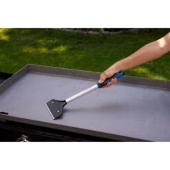 Razor Grill Scraper 5.63 In. W 1 Pk -Grill Masters Outlet 26b9d80a 0be4 49f3 9c84 12973f9faff5