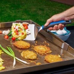 Razor Stainless Steel Silver Grill Spatula 1 Pk -Grill Masters Outlet 4a655e1e 86fa 4d73 ad62 eb71848913c4