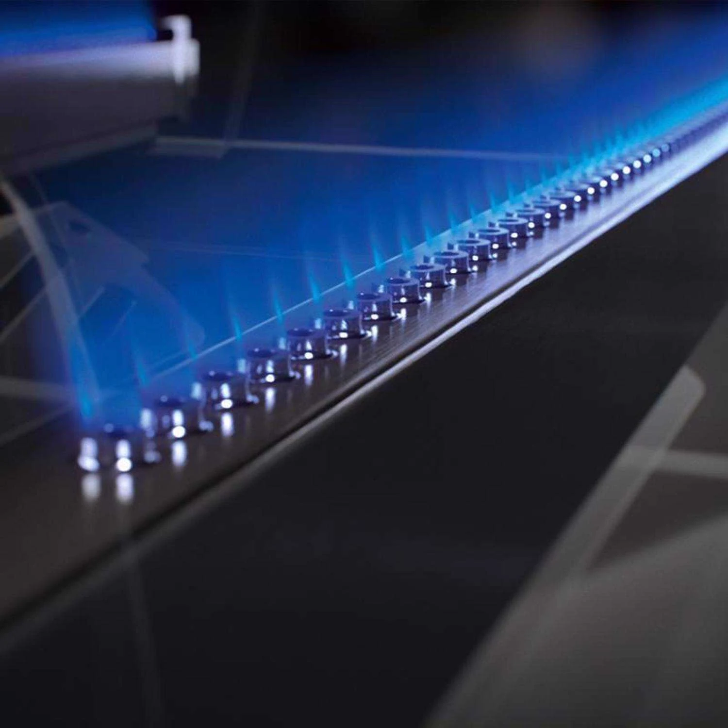 Weber Genesis E-325s 3 Burner Liquid Propane Grill Copper 6 Weber Genesis E-325s 3 Burner Liquid Propane Grill Copper - Image 4