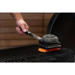 Oklahoma Joe's Blacksmith Grill Brush With Scraper 3.75 In. H X 4.75 In. L X 3.75 In. W 1 Pk 15 Oklahoma Joe's Blacksmith Grill Brush With Scraper 3.75 In. H X 4.75 In. L X 3.75 In. W 1 Pk -Grill Masters Outlet 62d6be23 aac9 4ff3 81a4 5697e8050e0d