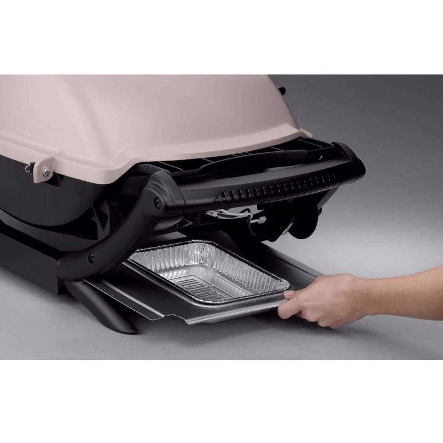 Weber Q2000 1 Burner Liquid Propane Grill Titanium 8 Weber Q2000 1 Burner Liquid Propane Grill Titanium - Image 6