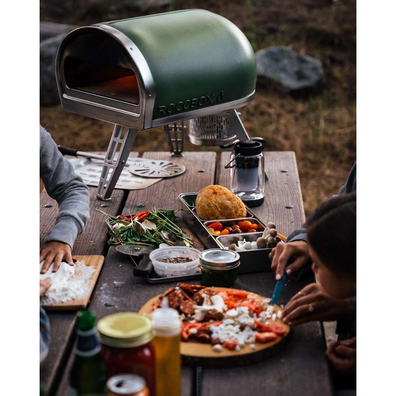 Gozney Roccbox Propane Gas Outdoor Pizza Oven Olive Green 9 Gozney Roccbox Propane Gas Outdoor Pizza Oven Olive Green - Image 7