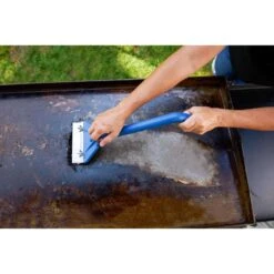 Razor Grill Scraper 4.41 In. H X 16.77 In. L X 5.55 In. W 1 Pk -Grill Masters Outlet 8dd8027f b16d 4ed4 940b 62234ddfc183