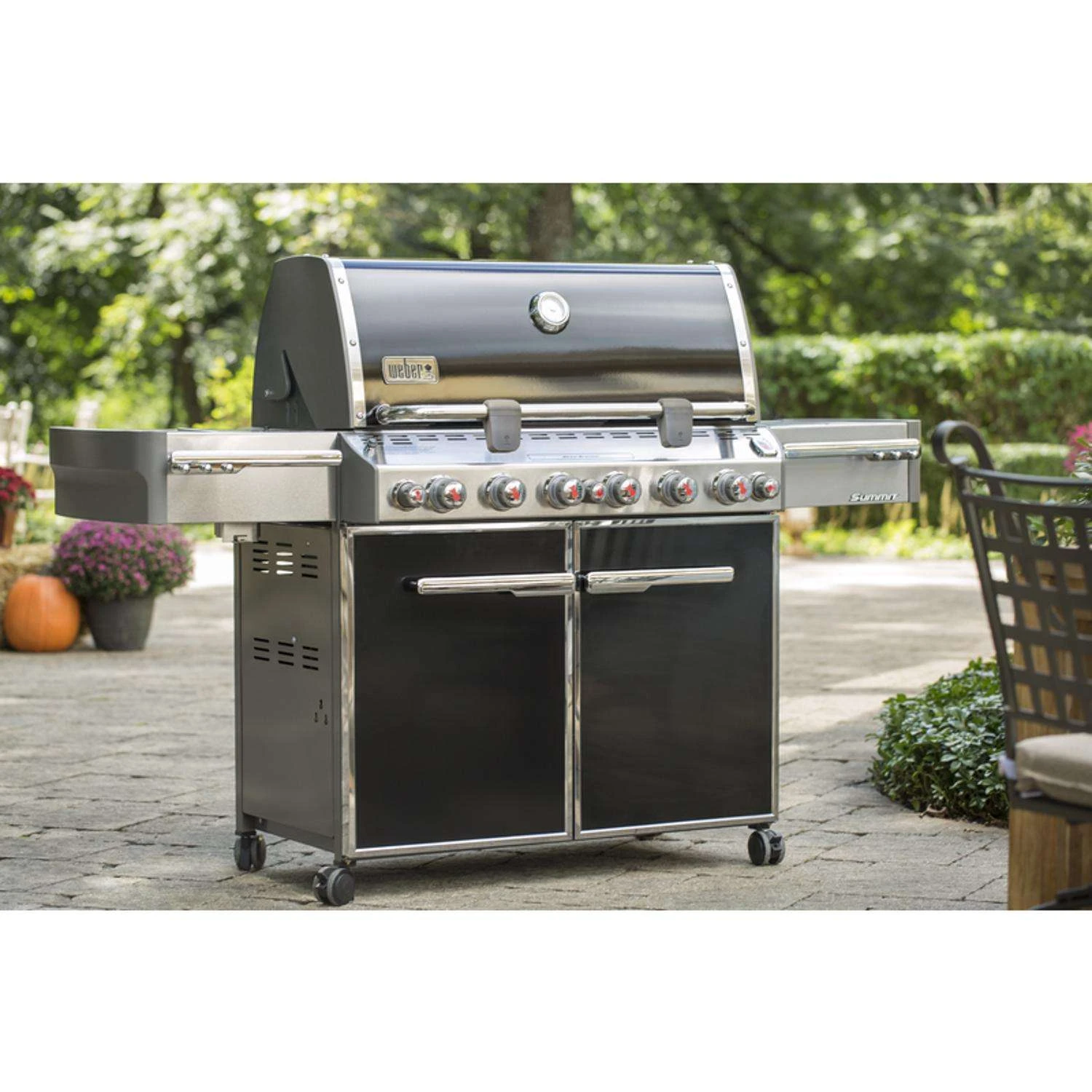 Weber Summit E-670 6 Burner Liquid Propane Grill Black 9 Weber Summit E-670 6 Burner Liquid Propane Grill Black - Image 7