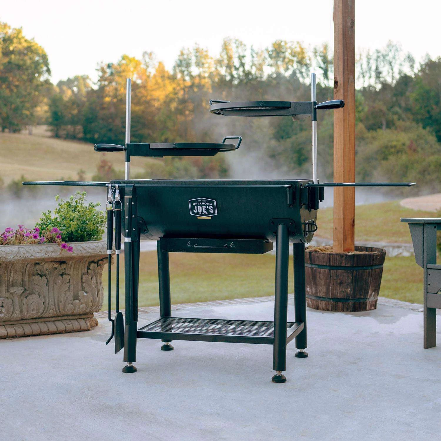 Oklahoma Joe's 19 In. Charcoal/Wood Grill Black 6 Oklahoma Joe's 19 In. Charcoal/Wood Grill Black - Image 4