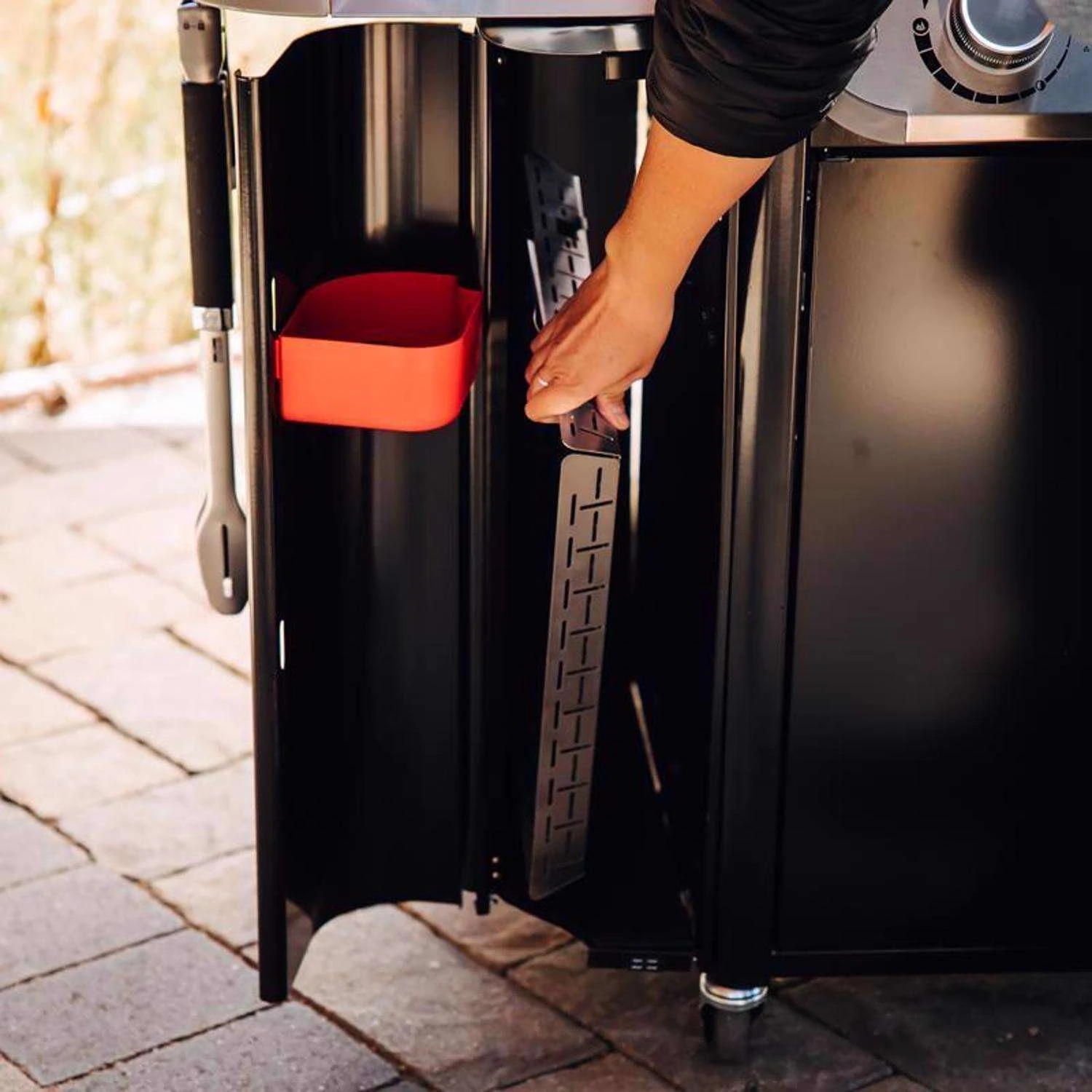 Weber Genesis S-335 3 Burner Natural Gas Grill Stainless Steel 9 Weber Genesis S-335 3 Burner Natural Gas Grill Stainless Steel - Image 7