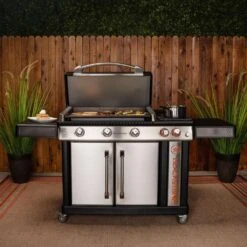 Blackstone 5 Burner Liquid Propane Outdoor Griddle Black/Silver -Grill Masters Outlet e65aff44 99a0 4560 b851 d1121507cc88