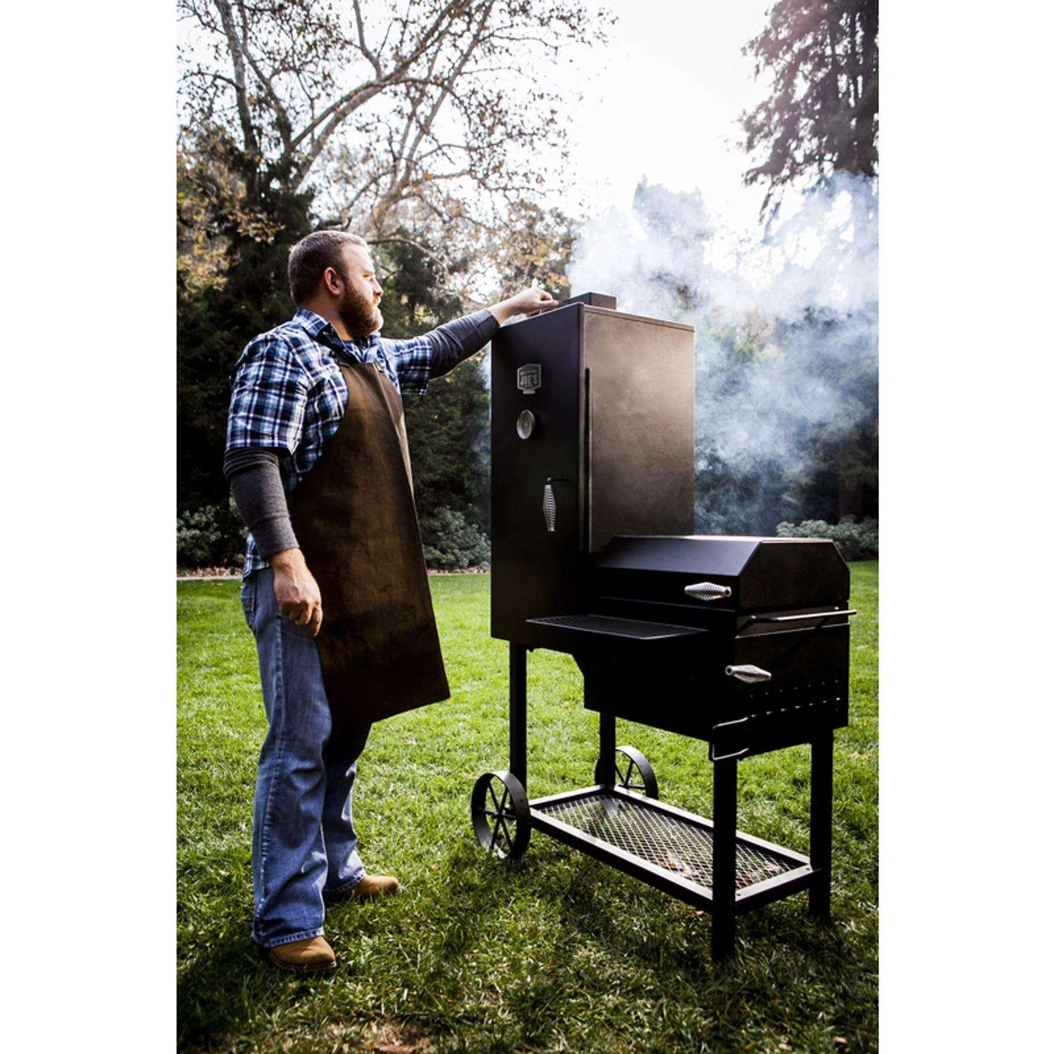 Oklahoma Joe's Bandera Charcoal Vertical Smoker Black 7 Oklahoma Joe's Bandera Charcoal Vertical Smoker Black - Image 5