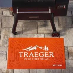 Traeger Polypropylene/PVC Grill Mat 29.5 In. L X 47 In. W -Grill Masters Outlet ebf8e78f e953 404c 8e50 e5b4ce5f7a39