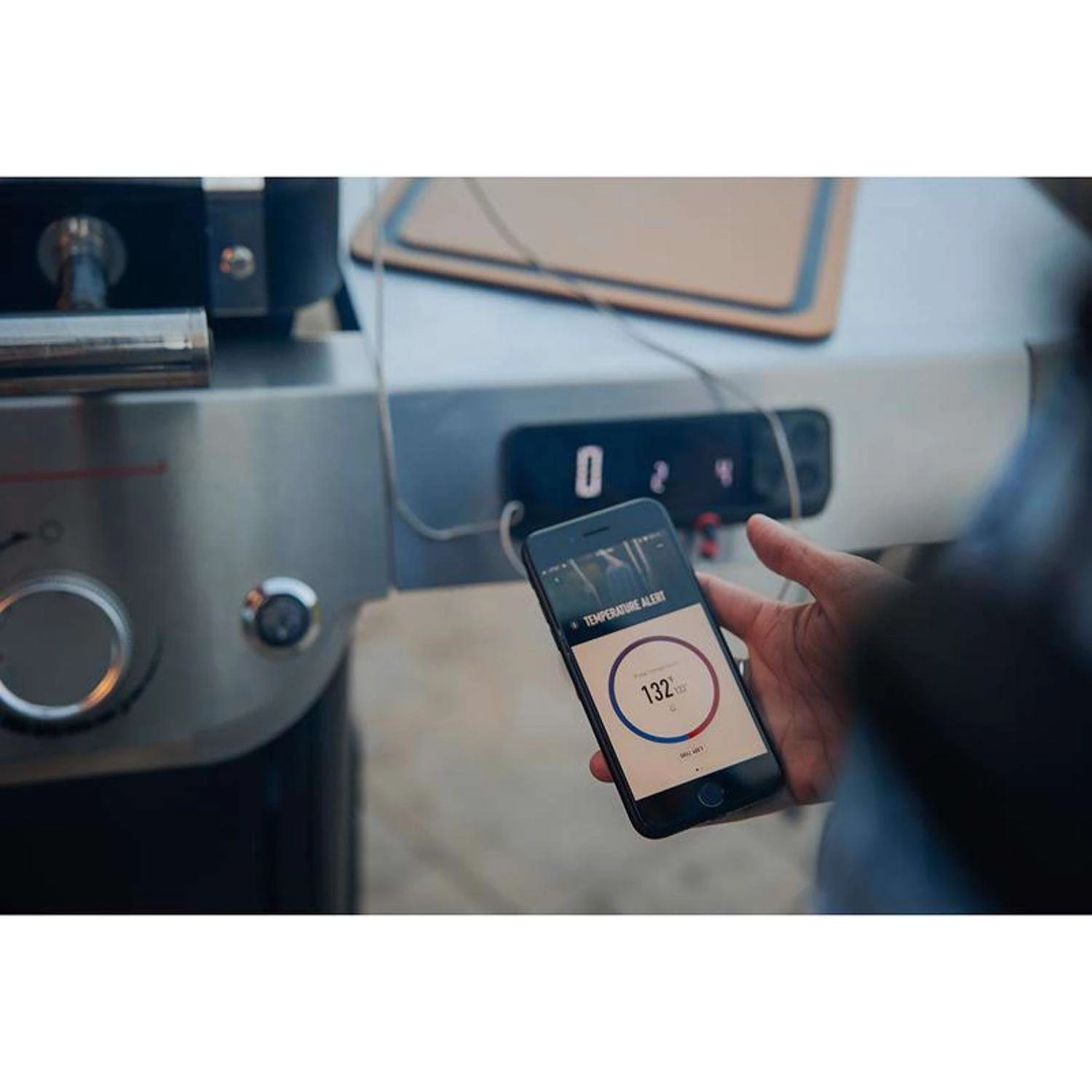 Weber Genesis EX-335 3 Burner Liquid Propane WiFi Grill Black 8 Weber Genesis EX-335 3 Burner Liquid Propane WiFi Grill Black - Image 6